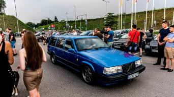Naktinis „Volvo“ ir „SAAB“ mylėtojų susitikimas/Organizatorių nuotr.