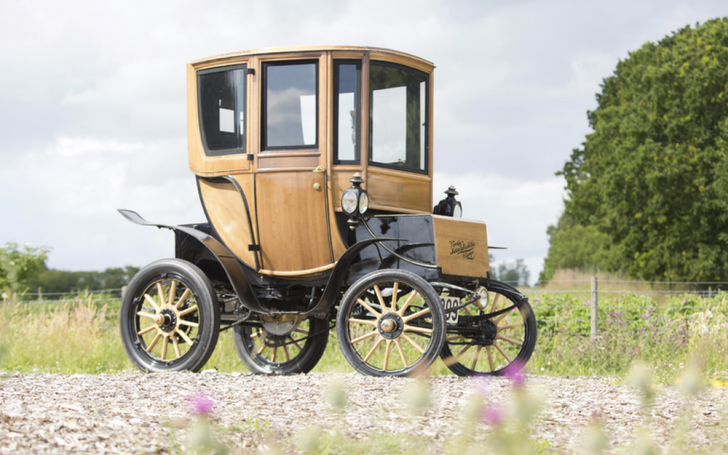110 metų senumo elektromobilis/Bonhams nuotrauka