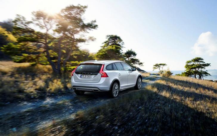 Volvo V60 Cross Country/Gamintojo nuotrauka