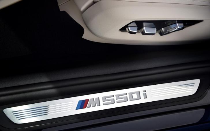 BMW M550i xDrive