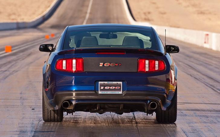 Ford Mustang Shelby 1000/Gamintojo nuotrauka