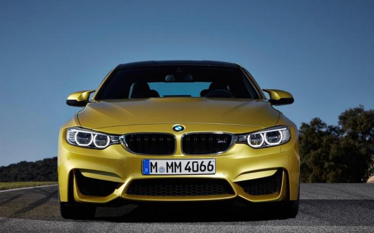 BMW M4/Gamintojo nuotrauka