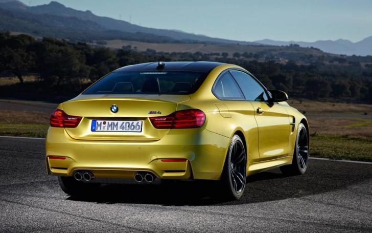 BMW M4/Gamintojo nuotrauka