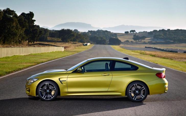 BMW M4/Gamintojo nuotrauka
