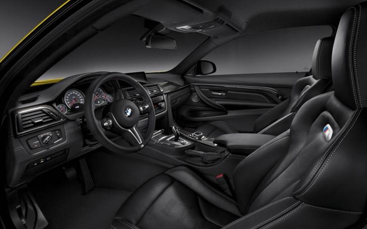 BMW M4/Gamintojo nuotrauka