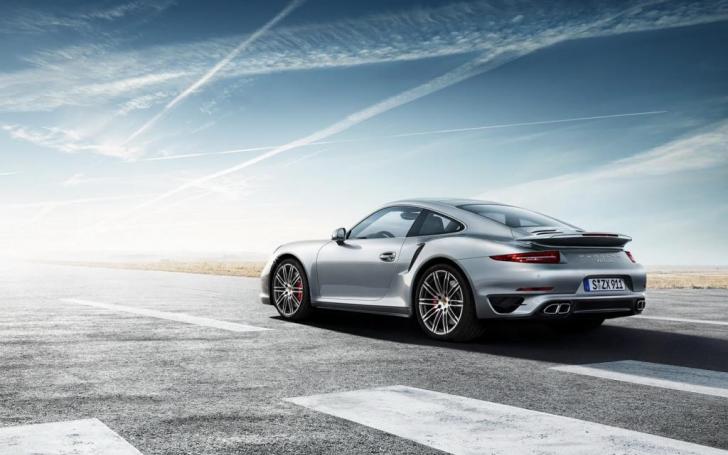 Porsche 911 Turbo/Gamintojo nuotrauka