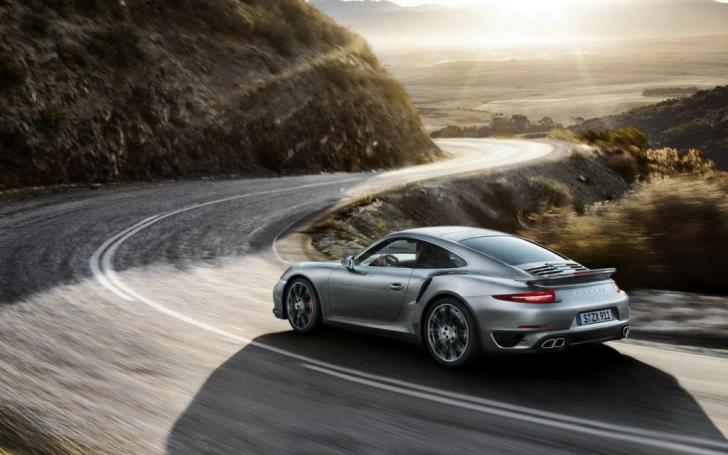 Porsche 911 Turbo/Gamintojo nuotrauka