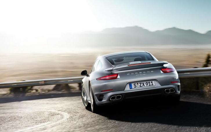 Porsche 911 Turbo/Gamintojo nuotrauka