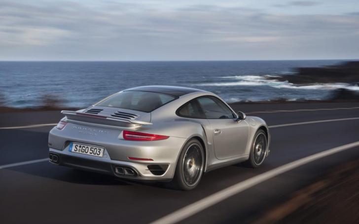 Porsche 911 Turbo/Gamintojo nuotrauka