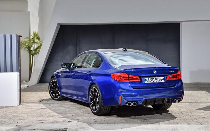 BMW M5
