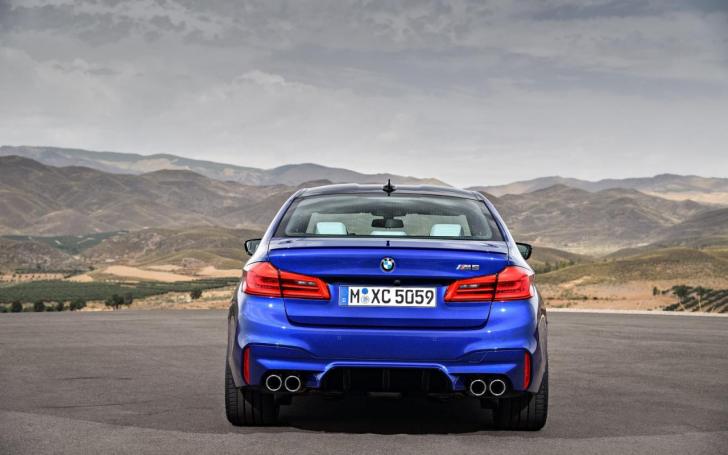 BMW M5