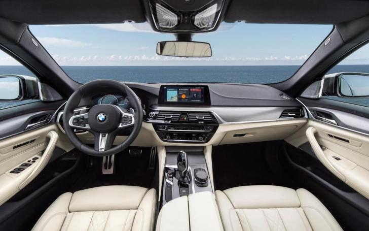 BMW M550i xDrive