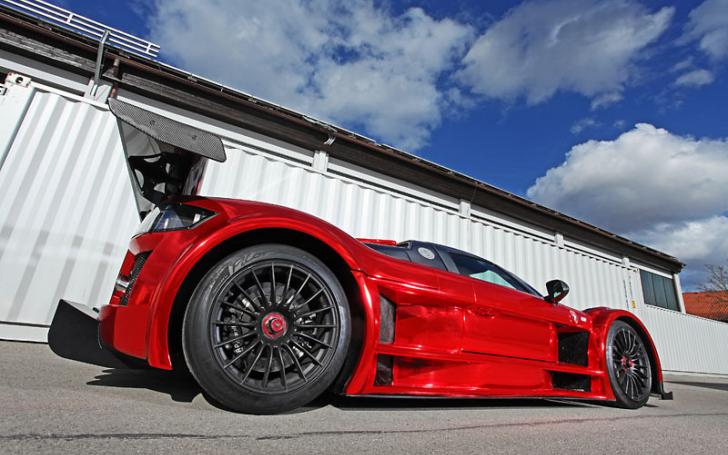 2M-Designs Gumpert Apollo S/Gamintojo nuotrauka
