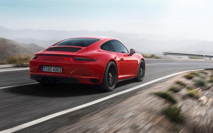 Porsche 911 Carrera GTS Coupe
