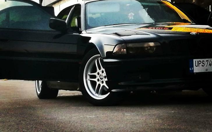 BMW 740i