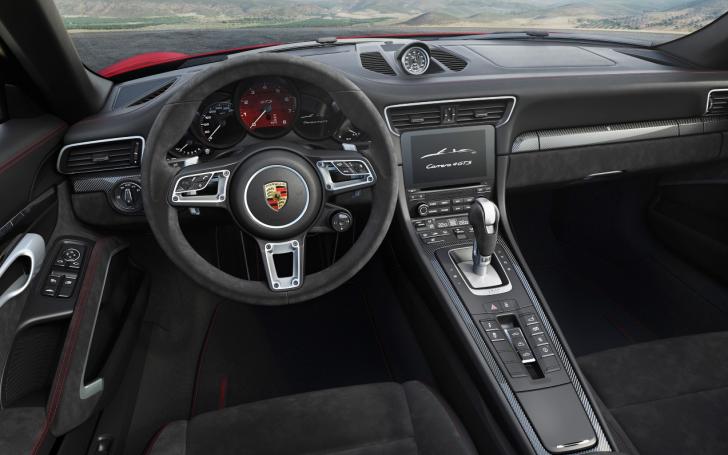 Porsche 911 Carrera 4 GTS Cabrio