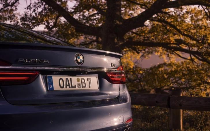 Alpina B7 xDrive/Gamintojo nuotrauka