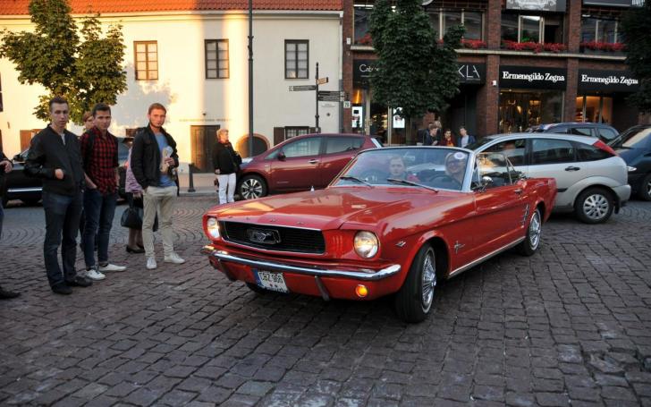 Amerikietiškų automobilių susitikimas/Vytauto Pilkausko nuotrauka