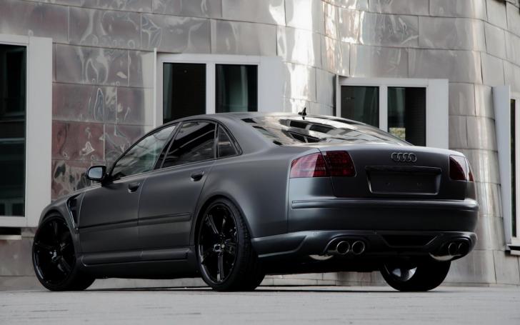 Audi S8 Superior Grey Edition/Gamintojo nuotrauka