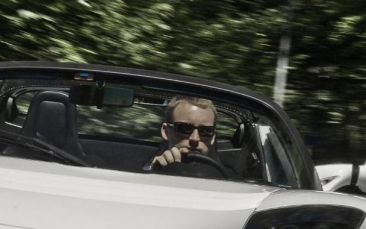 Andrius Šerkšnas Tesla reklaminis veidas