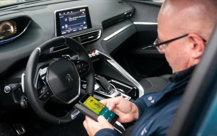 Arnoldas Lukošius bando Peugeot 5008