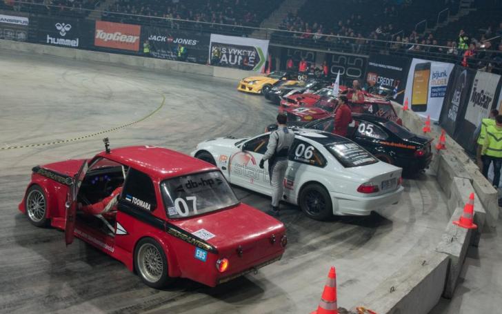 ASFA Motor Show 2013: driftas uždaroje patalpoje