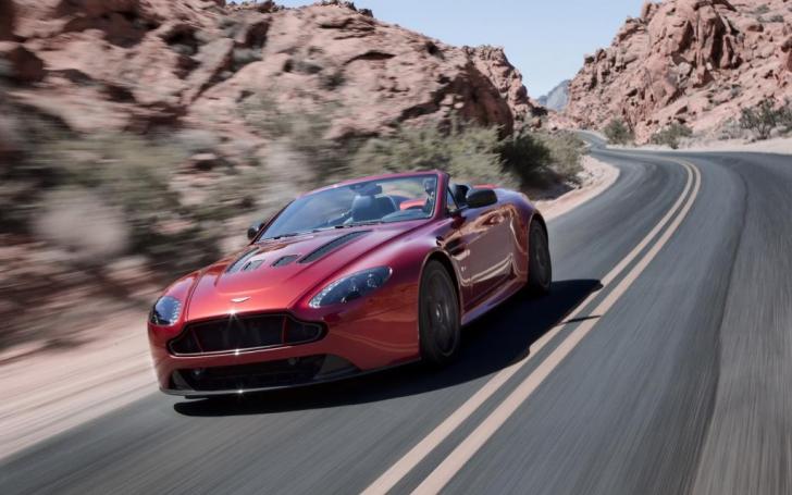 Aston Martin Vantage S V12 Roadster /Gamintojo nuotrauka