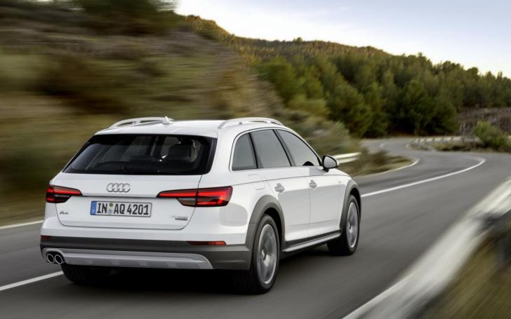 Audi A4 Allroad Quattro/Gamintojo nuotrauka