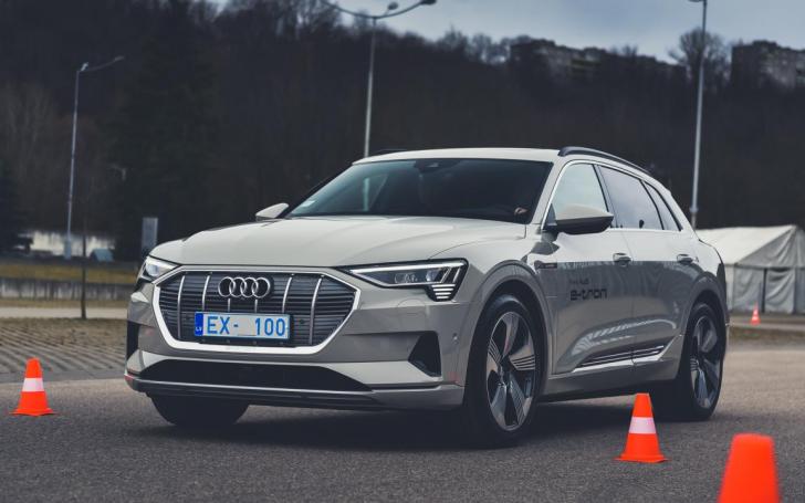 Audi e-tron