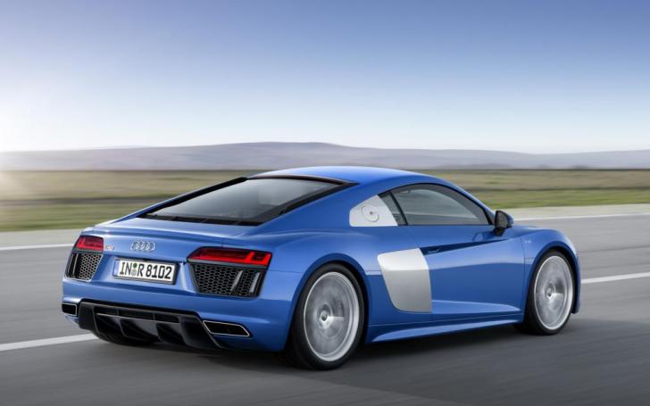 Audi R8 V10/Gamintojo nuotrauka
