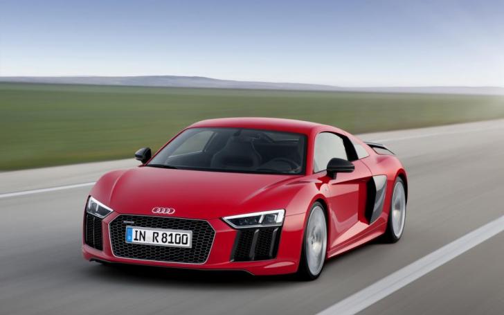 Audi R8 V10/Gamintojo nuotrauka