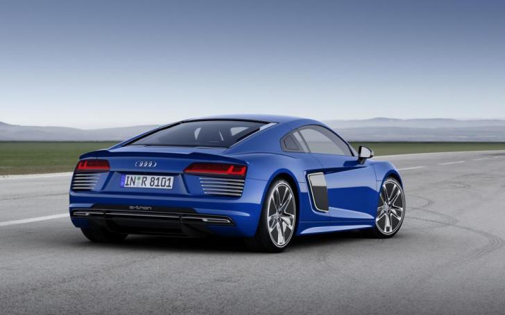 Audi R8 e-tron/Gamintojo nuotrauka