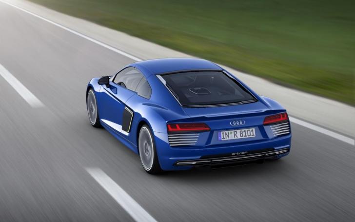 Audi R8 e-tron/Gamintojo nuotrauka
