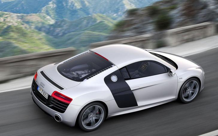 Audi R8 - atnaujintas modelis/Gamintojo nuotrauka