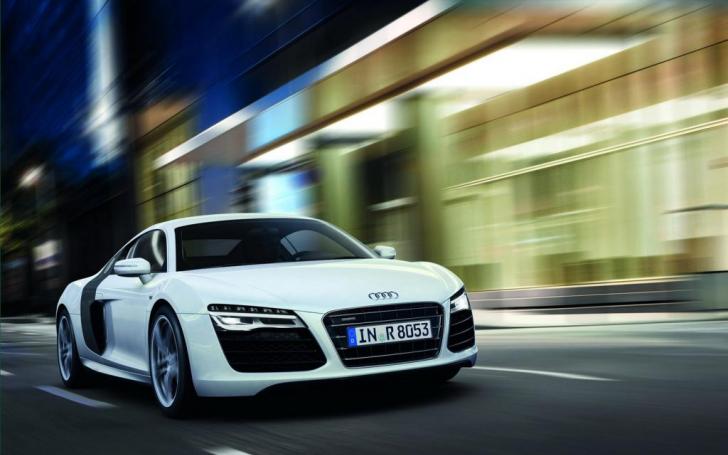 Audi R8 - atnaujintas modelis/Gamintojo nuotrauka