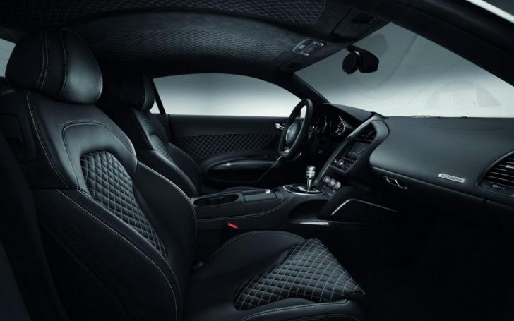 Audi R8 - atnaujintas modelis/Gamintojo nuotrauka