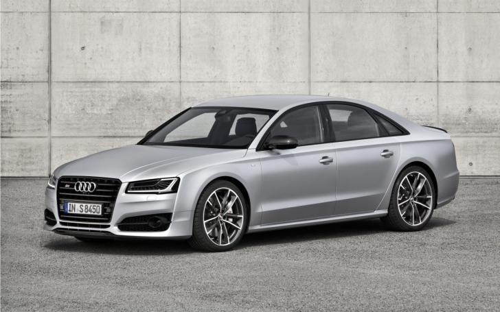Audi S8 plus/Gamintojo nuotrauka