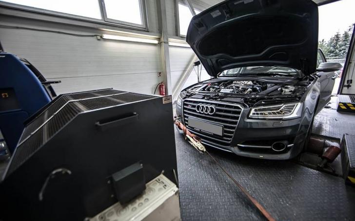 Audi S8
