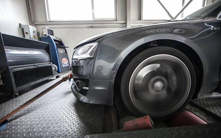 Audi S8