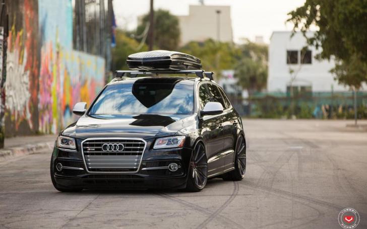 Audi SQ5 su Vossen ratais