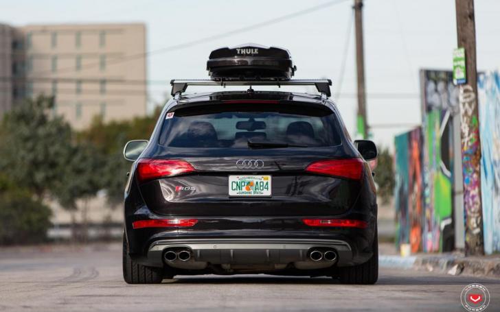 Audi SQ5 su Vossen ratais