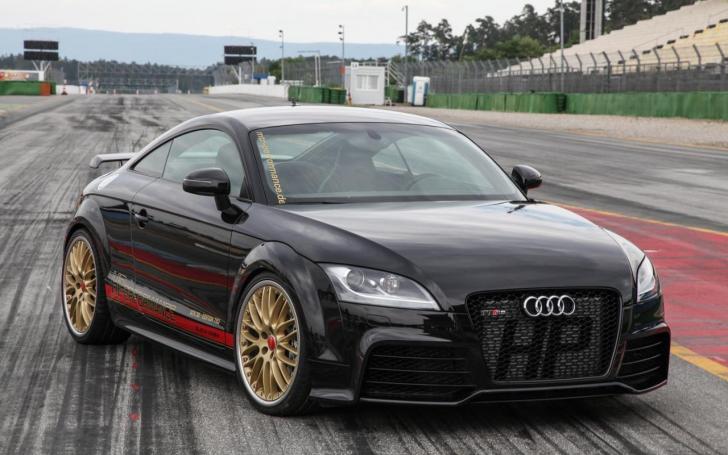 Audi TT RS Hperformance/Gamintojo nuotrauka
