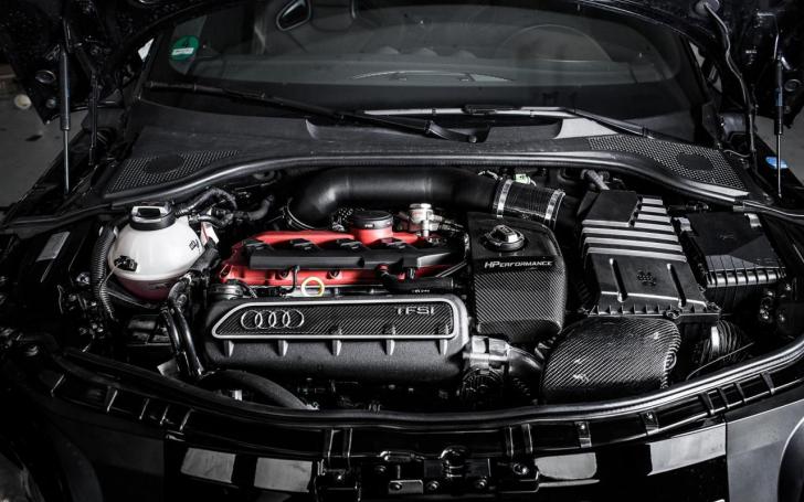 Audi TT RS/Gamintojo nuotrauka