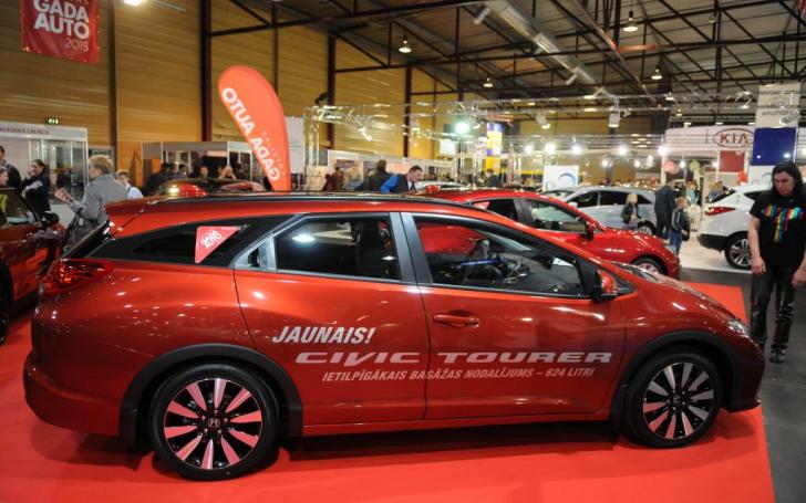 Auto 2014/Vytauto Pilkausko nuotrauka
