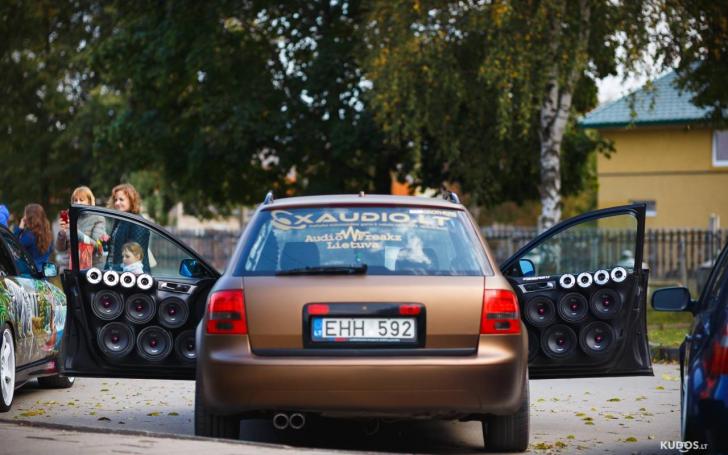 Automobilių paroda Varėnoje/Kudos.lt nuotrauka