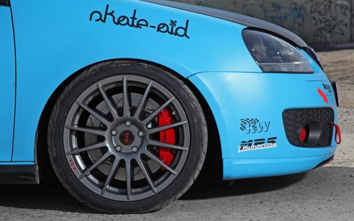 BBM Volkswagen Golf GTI V/Gamintojo nuotrauka