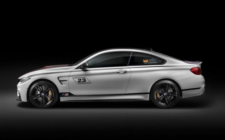 BMW M4 DTM Champion Edition Coupe/Gamintojo nuotrauka