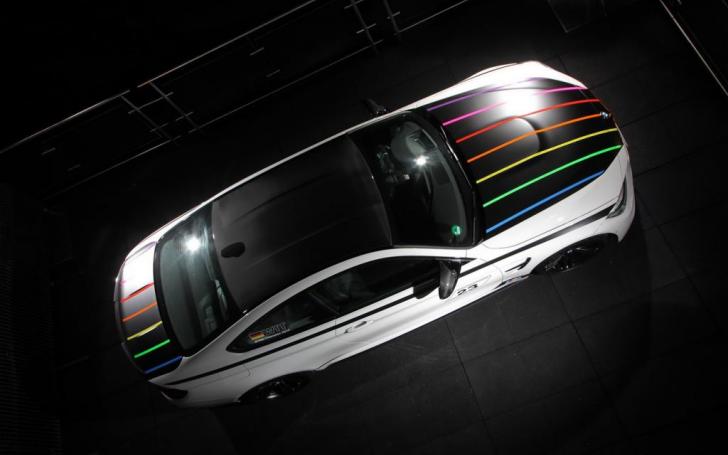 BMW M4 DTM Champion Edition Coupe/Gamintojo nuotrauka