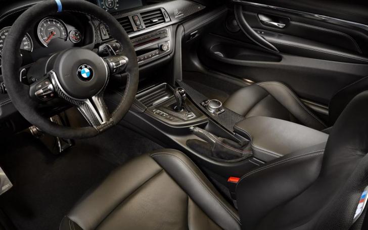 BMW M4 DTM Champion Edition Coupe/Gamintojo nuotrauka