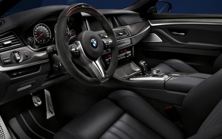 BMW M5 M Performance/Gamintojo nuotrauka